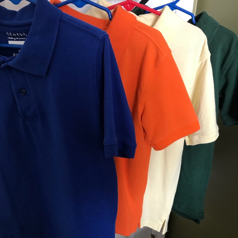Set of 4 boys polo shirt sleeve shirts.